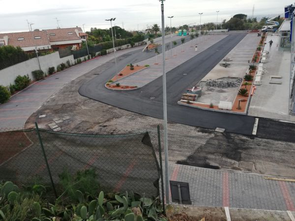 SuperstoreDeco salibattiati    43 di 49 