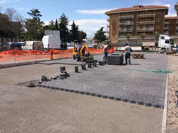 Superstore Deco     Tremestrieri Etneo     22 di 38 