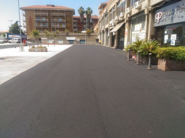 Superstore Deco     Tremestrieri Etneo     30 di 38 