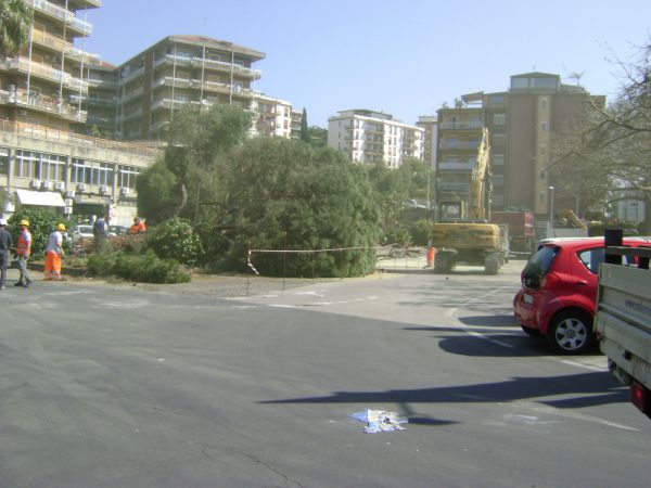 Superstore Deco     Tremestrieri Etneo     6 di 38 
